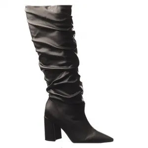 BOTA ENRRUGADA LONGA