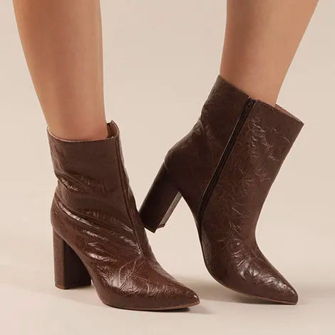BOTA LISA SALTO BLOCO