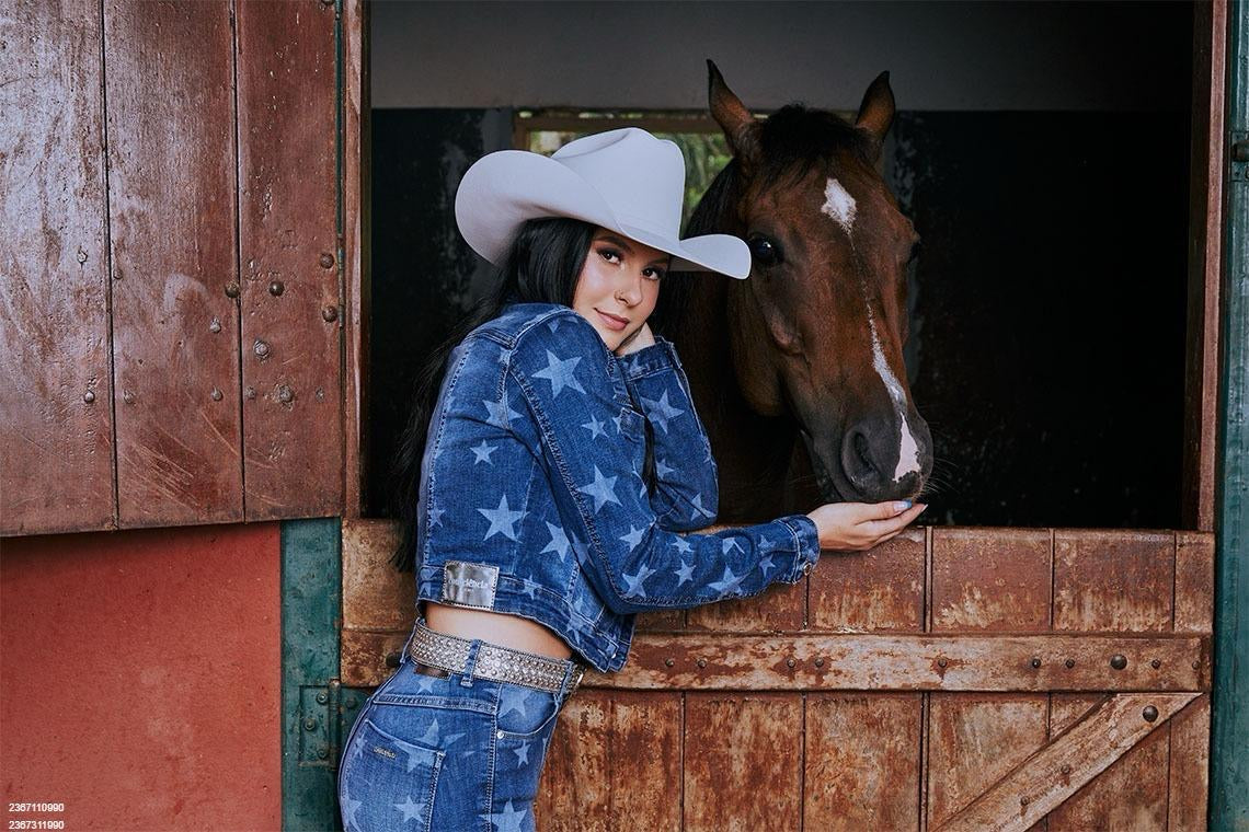Jaqueta estrela jeans - Ana Castela